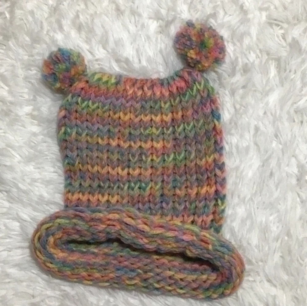 🛍Multicolor Knit Roll Trim Pom Pom Hat